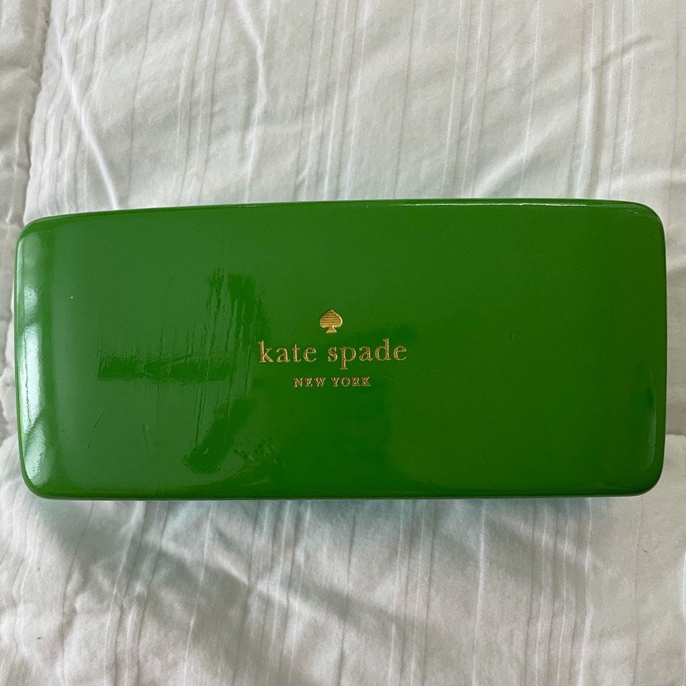 Kate Spade Glasses Case with cleaning cloth